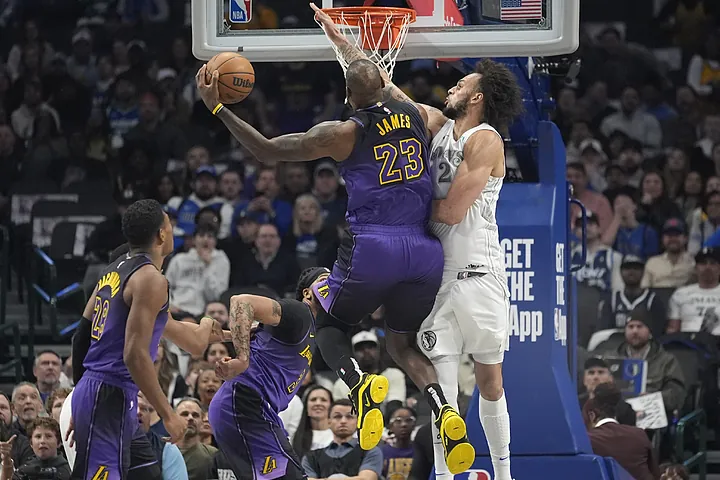 With a stunning left-handed slam that could potentially alter the highlight reel, Lebron James goes back in time.