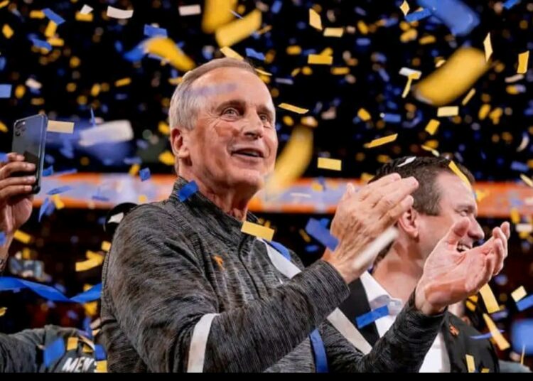 🏀 Tennessee Basketball 🏀 “I told Danny White as I walked off the floor. There’s no better fan base in the country…Pick a sport, it’s just phenomenal. I’m thankful God brought my family here.” -Rick Barnes