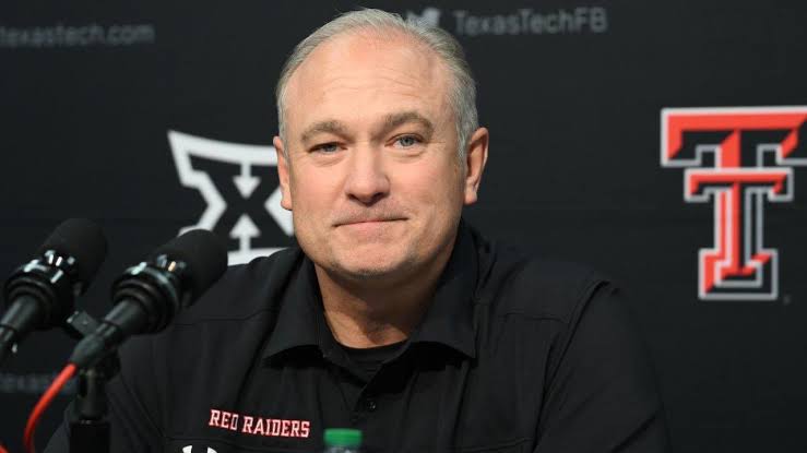 Heartbreaking news: Texas red tech raiders manager Joey McGuire just announces the unexpected departure of a player from the team due to…
