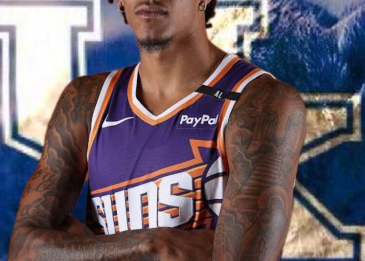 Nations No. 1 Five-Star 6-Foot-10 Center Jalen Bridges Commits to Kentucky Over phoenix suns and grizzlies In a thrilling turn of events for college basketball, Jalen Bridges, the nation’s top-ranked five-star recruit and a towering 6-foot-10 center, has officially committed to the..more👇🏿