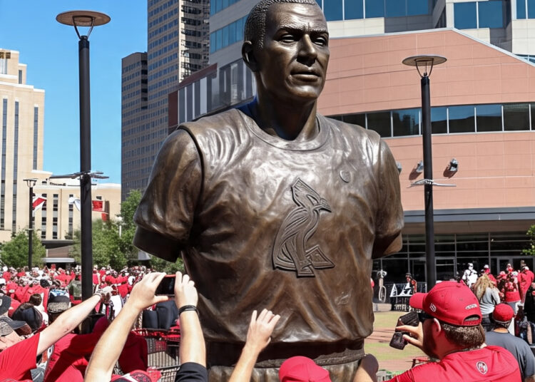 LATEST UPDATE: Louisville cardinals Legend Bronze Statue Pet Kelsey Acknowledged, Honoring His Legendary Contributions to Louisville Cardinals on the celebration of… Read more