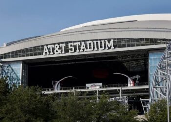 BREAKING NEWS: Dallas Cowboys Unveil $1.3 Billion Renovation to AT&T Stadium home Stadium, Redefining the Future of College Football …. Full detailsÂ