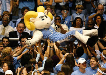 BREAKING: Unbelievable! UNC Tar Heels Marching Band Officially Ranked 1 in the World. The University of UNC Marching Band (UMB) has achieved a historic milestone, being officially recognized as the top collegiate marching band in the world. This prestigious honor highlights the band’s…. FULL DETAILS